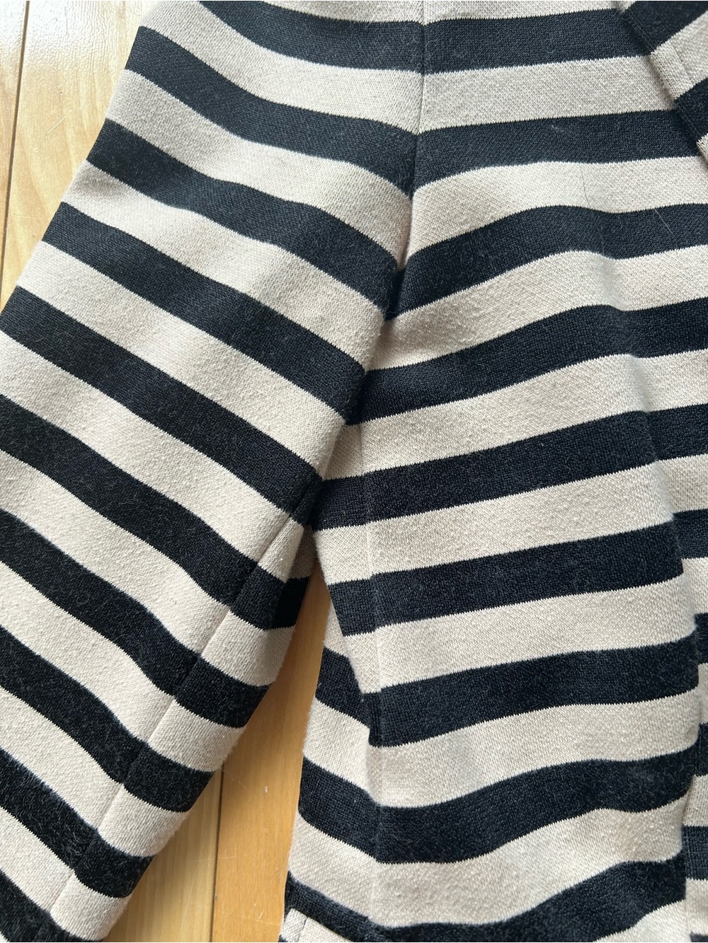 MaxMara Black and Cream Striped Tailored Blazer SMALL - Picture 4 of 12